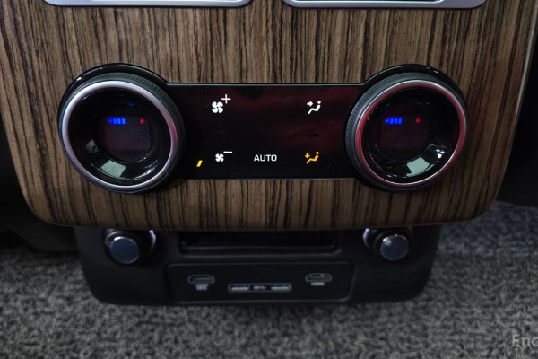 2020 Land Rover Range Rover с пробегом 56 128 км