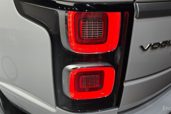 2020 Land Rover Range Rover с пробегом 56 128 км