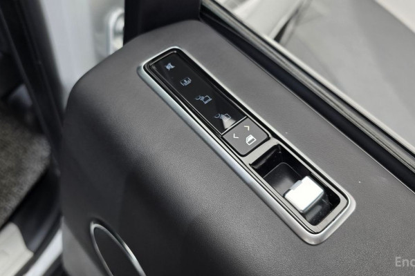 2020 Land Rover Range Rover с пробегом 56 128 км