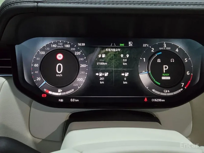 2025 Land Rover Range Rover с пробегом 6 203 км