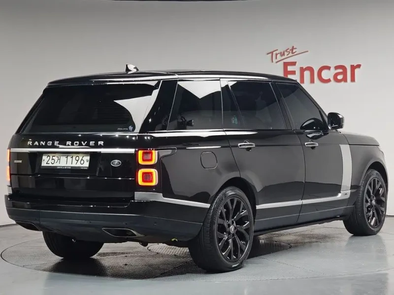 2019 Land Rover Range Rover с пробегом 111 127 км