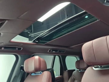 2025 Land Rover Range Rover с пробегом 2 112 км
