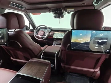 2025 Land Rover Range Rover с пробегом 2 112 км