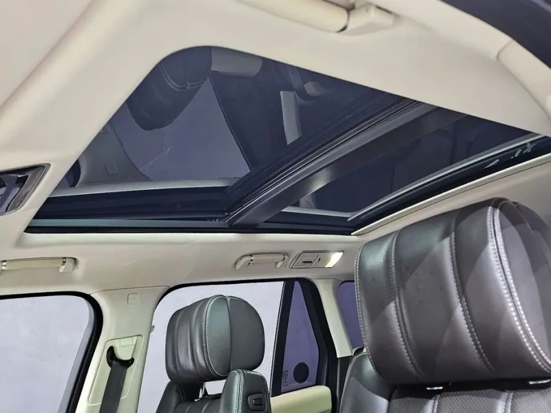 2017 Land Rover Range Rover с пробегом 132 521 км