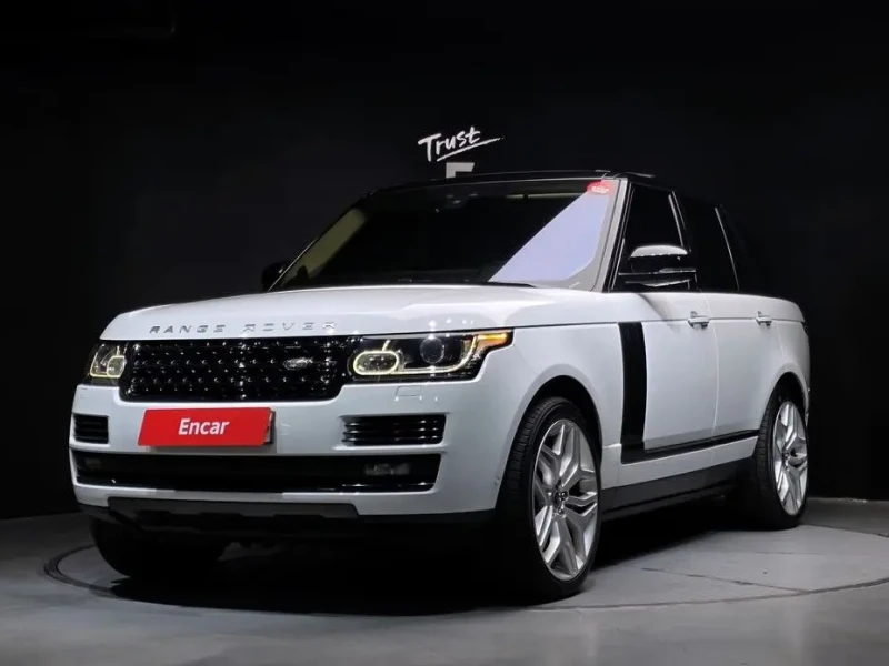 2017 Land Rover Range Rover с пробегом 132 521 км