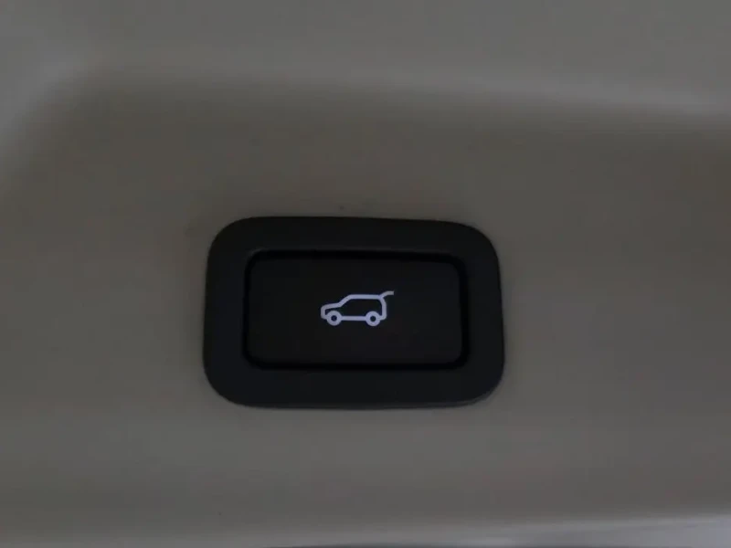 2017 Land Rover Range Rover с пробегом 132 521 км
