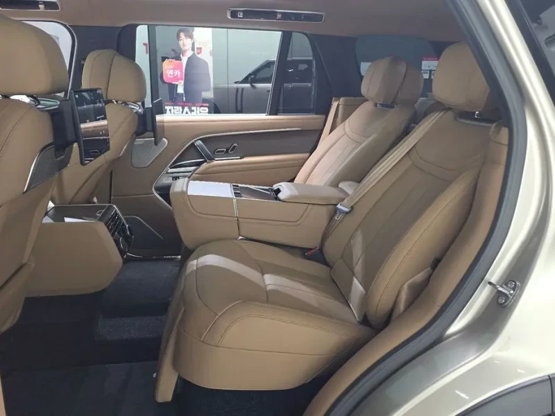 2025 Land Rover Range Rover с пробегом 3 250 км