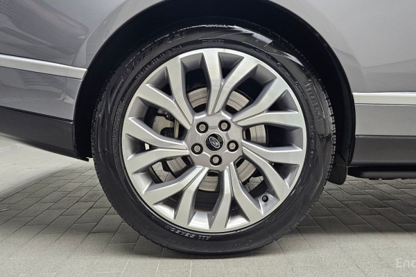 2021 Land Rover Range Rover с пробегом 35 742 км