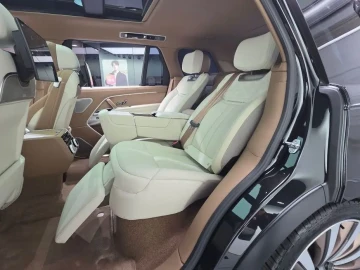 2025 Land Rover Range Rover с пробегом 7 878 км