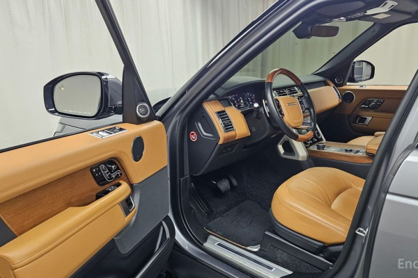 2021 Land Rover Range Rover с пробегом 35 742 км