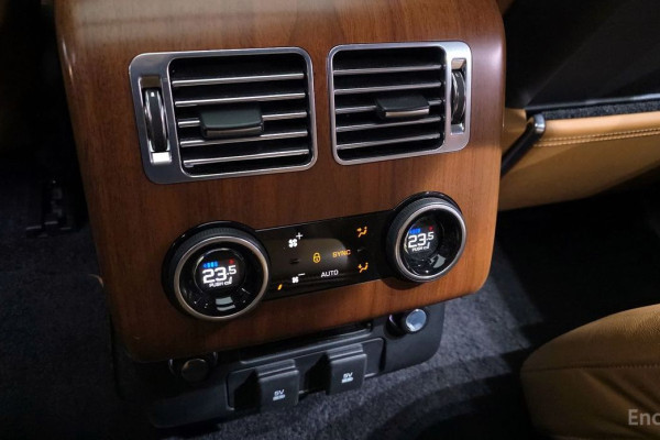 2019 Land Rover Range Rover с пробегом 120 054 км