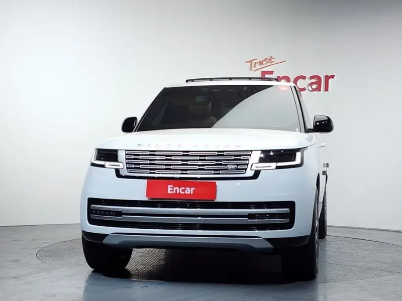 2025 Land Rover Range Rover с пробегом 4 170 км