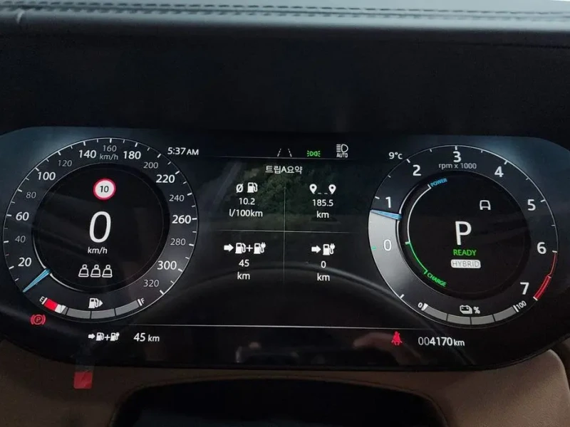 2025 Land Rover Range Rover с пробегом 4 170 км
