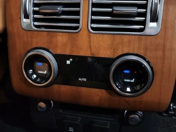2021 Land Rover Range Rover с пробегом 110 761 км