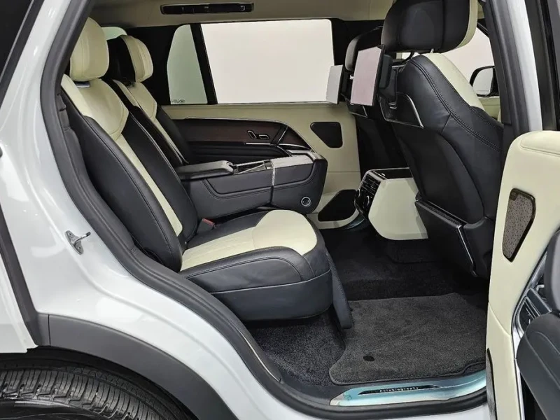 2023 Land Rover Range Rover с пробегом 33 373 км