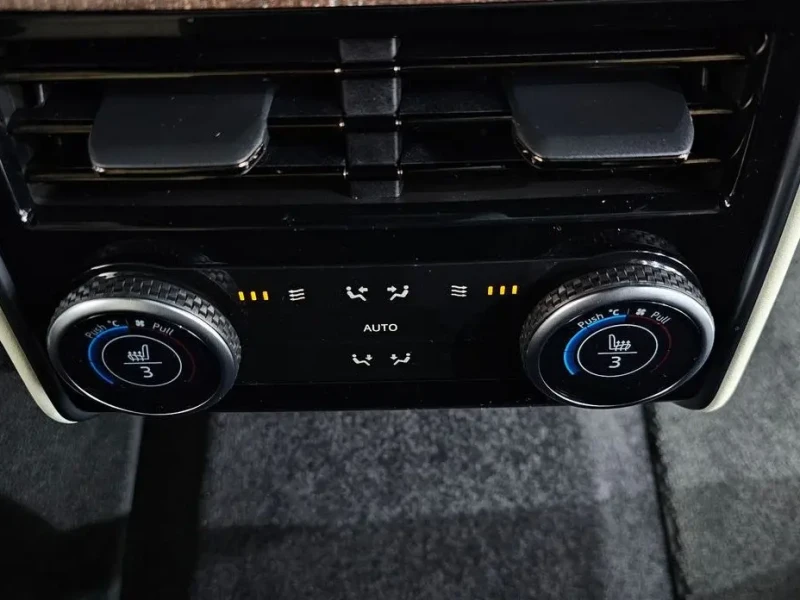 2023 Land Rover Range Rover с пробегом 33 373 км