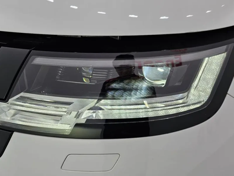2023 Land Rover Range Rover с пробегом 33 373 км