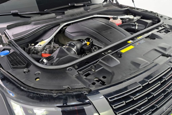 2024 Land Rover Range Rover с пробегом 28 607 км