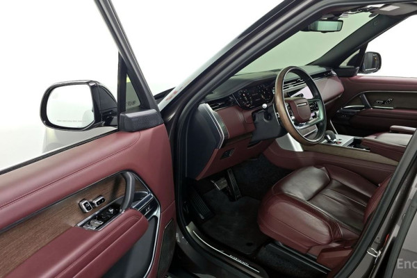 2024 Land Rover Range Rover с пробегом 28 607 км