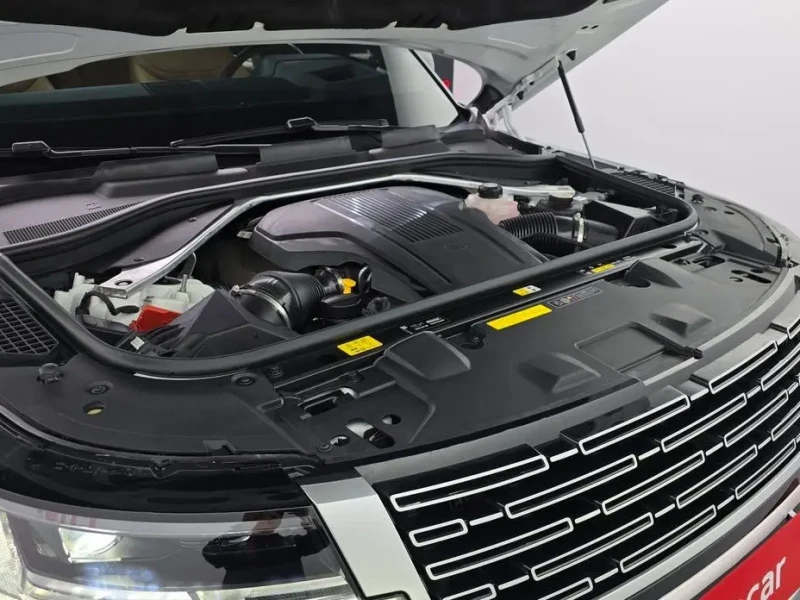 2024 Land Rover Range Rover с пробегом 12 677 км