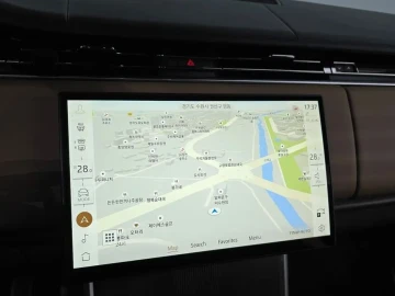 2024 Land Rover Range Rover с пробегом 12 677 км