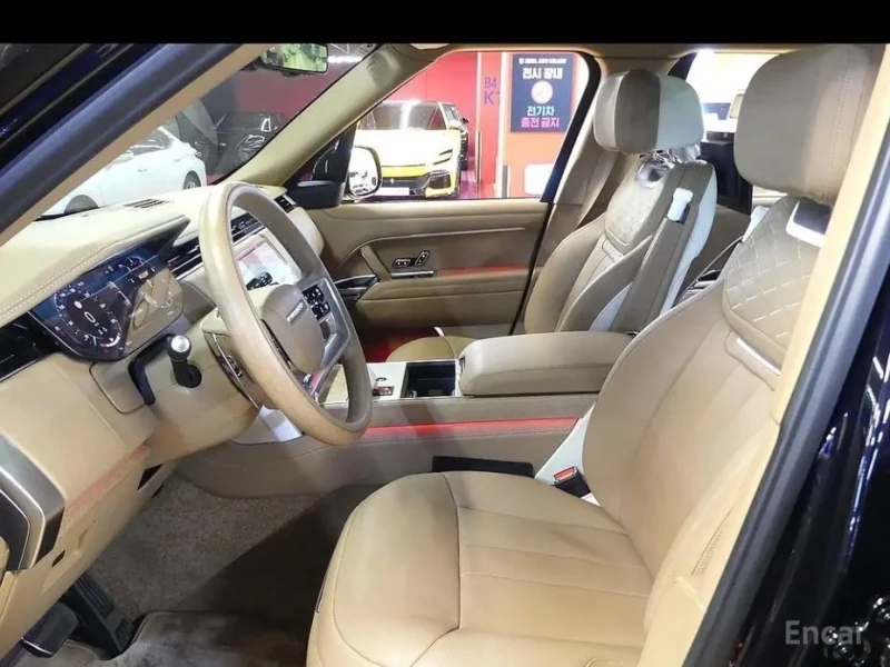 2024 Land Rover Range Rover с пробегом 7 400 км