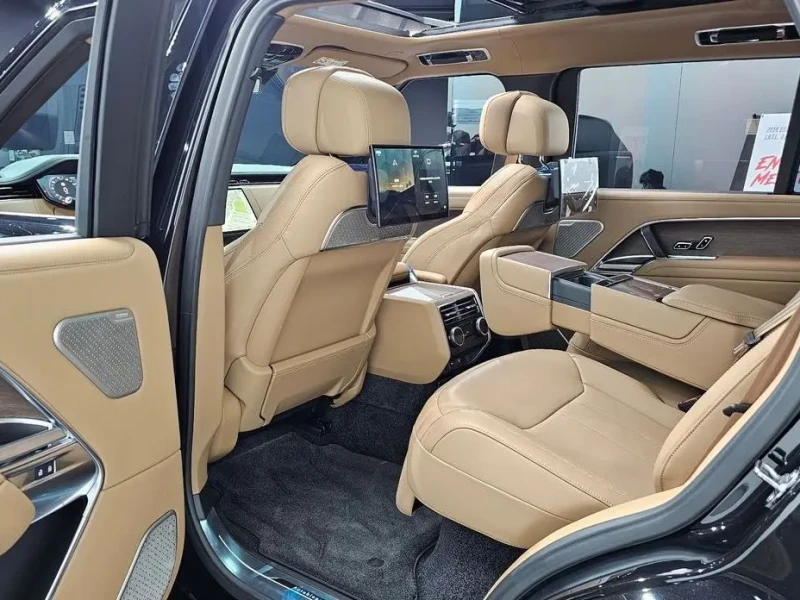 2025 Land Rover Range Rover с пробегом 3 525 км