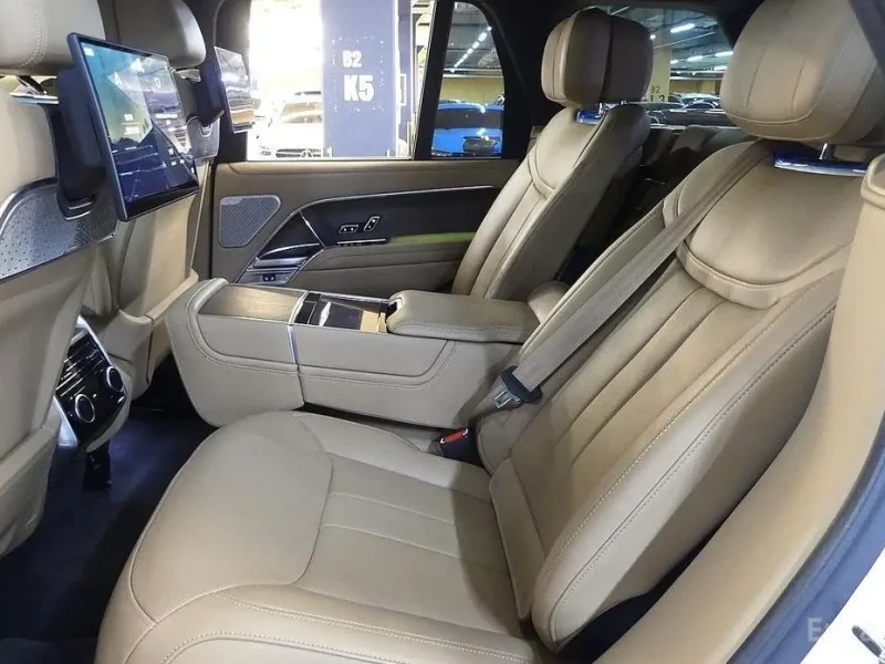 2023 Land Rover Range Rover с пробегом 37 700 км