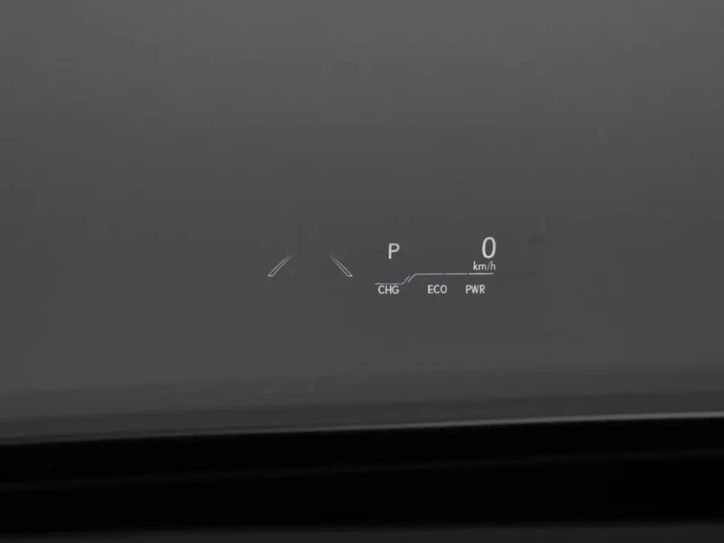 2025 Lexus ES с пробегом 24 592 км