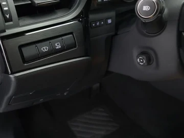 2025 Lexus ES с пробегом 24 592 км