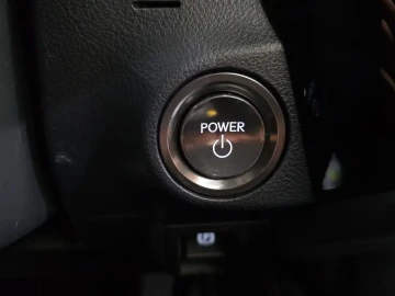2025 Lexus ES с пробегом 24 592 км