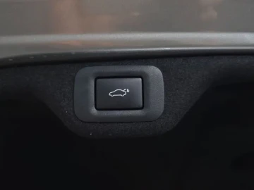 2025 Lexus ES с пробегом 24 592 км