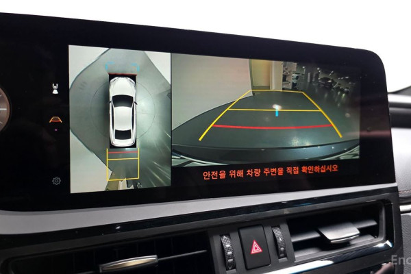 2025 Lexus ES с пробегом 12 446 км