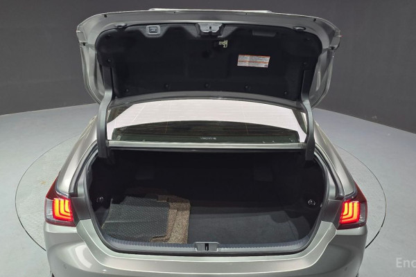 2024 Lexus ES с пробегом 23 828 км