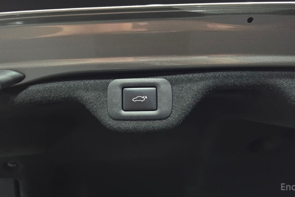 2024 Lexus ES с пробегом 23 828 км