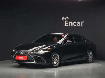 2022 Lexus ES с пробегом 96 622 км