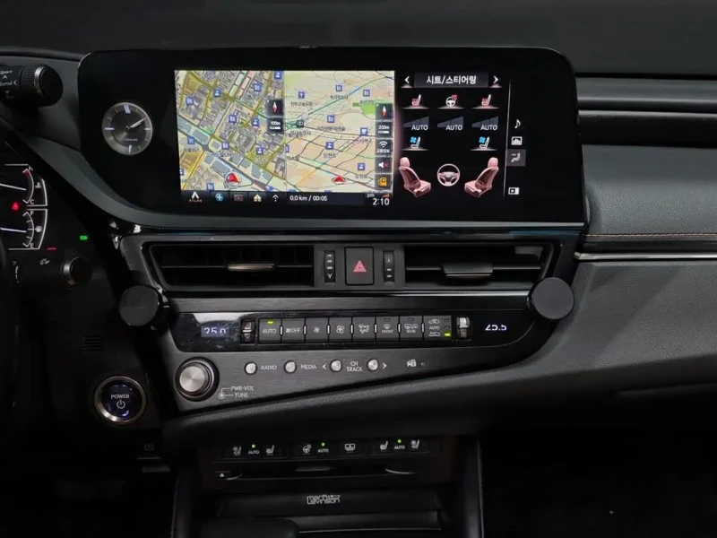 2022 Lexus ES с пробегом 96 622 км