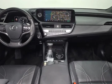 2024 Lexus ES с пробегом 31 919 км