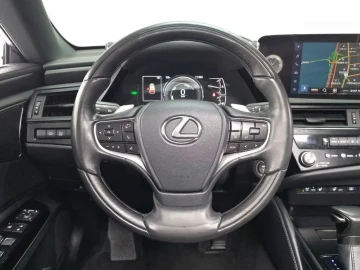 2024 Lexus ES с пробегом 31 919 км
