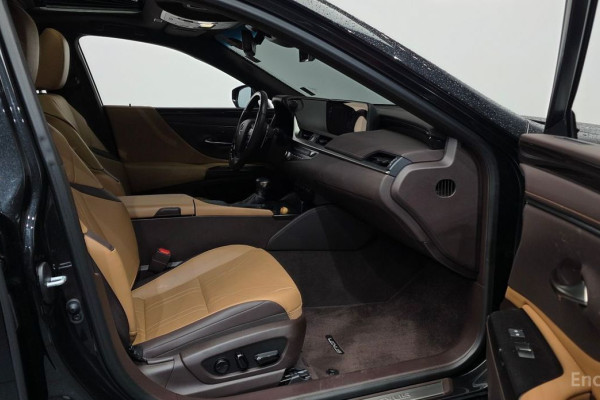 2021 Lexus ES с пробегом 41 838 км