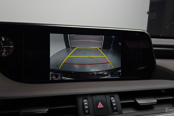 2021 Lexus ES с пробегом 41 838 км