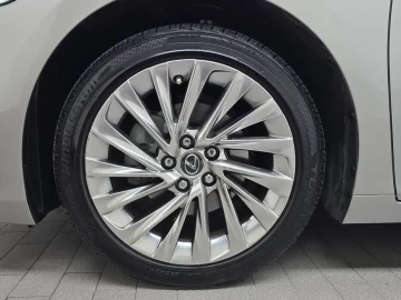2022 Lexus ES с пробегом 33 053 км