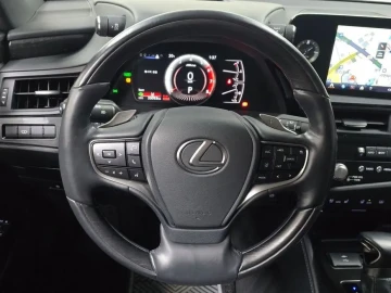 2022 Lexus ES с пробегом 33 053 км