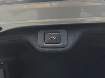2022 Lexus ES с пробегом 33 053 км