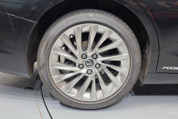 2021 Lexus ES с пробегом 41 838 км