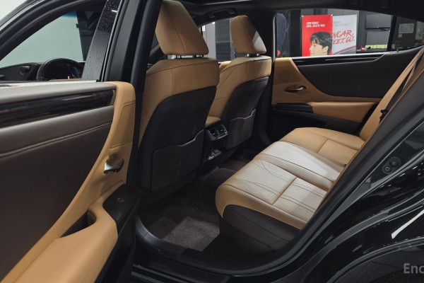 2021 Lexus ES с пробегом 41 838 км