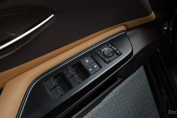 2021 Lexus ES с пробегом 41 838 км