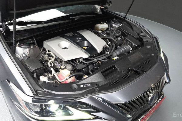 2018 Lexus ES с пробегом 149 745 км