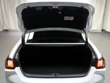 2024 Lexus ES с пробегом 27 310 км