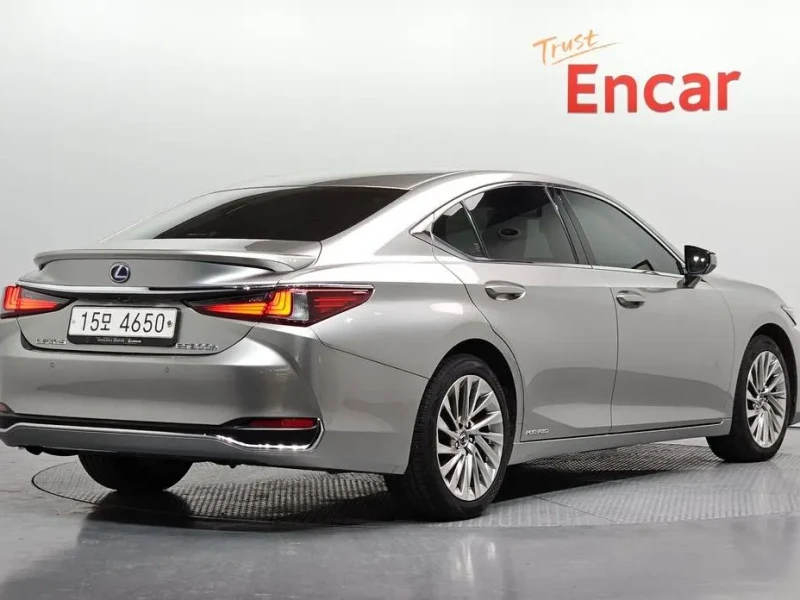2018 Lexus ES с пробегом 78 733 км